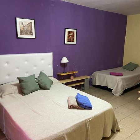 Отель Luis'S House Ezeiza Airport Монте-Гранде Экстерьер фото