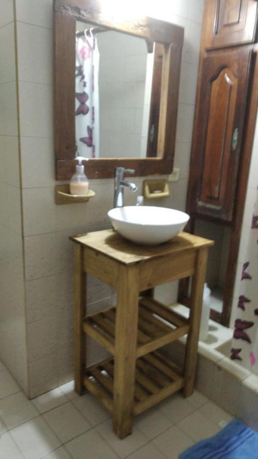 Отель Luis'S House Ezeiza Airport Монте-Гранде Экстерьер фото