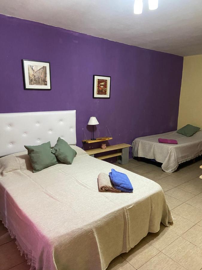 Отель Luis'S House Ezeiza Airport Монте-Гранде Экстерьер фото