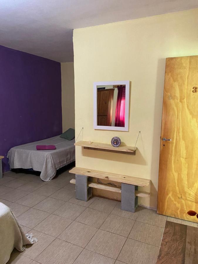 Отель Luis'S House Ezeiza Airport Монте-Гранде Экстерьер фото