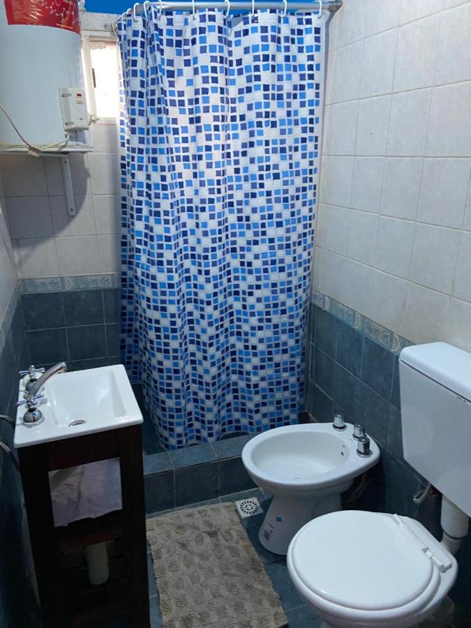 Отель Luis'S House Ezeiza Airport Монте-Гранде Экстерьер фото
